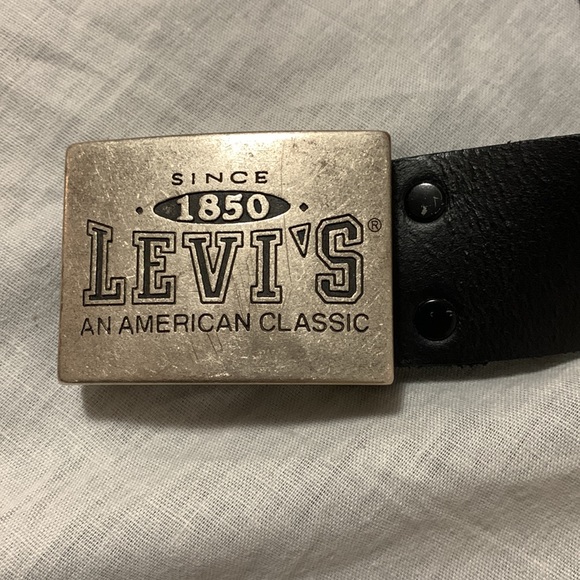 Vintage Levi’s metal buckle belt - Picture 2 of 4